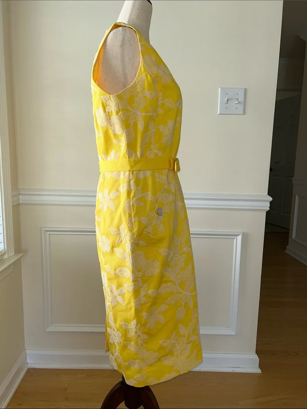 Brooks Brothers Yellow and Cream Floral Belted Midi Dress - Picture 4 of 6